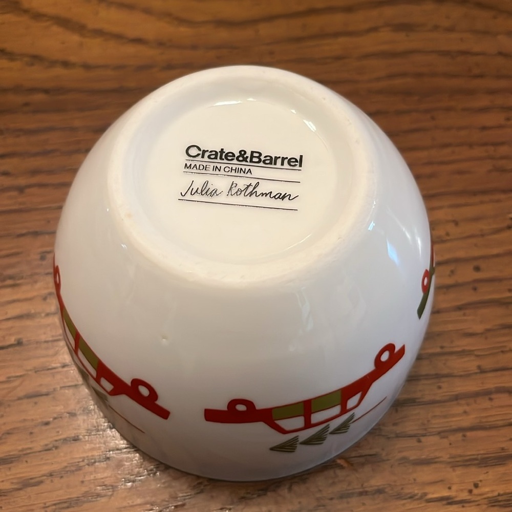 Crate&Barrel‎ holiday nesting bowls - Picture 7 of 16